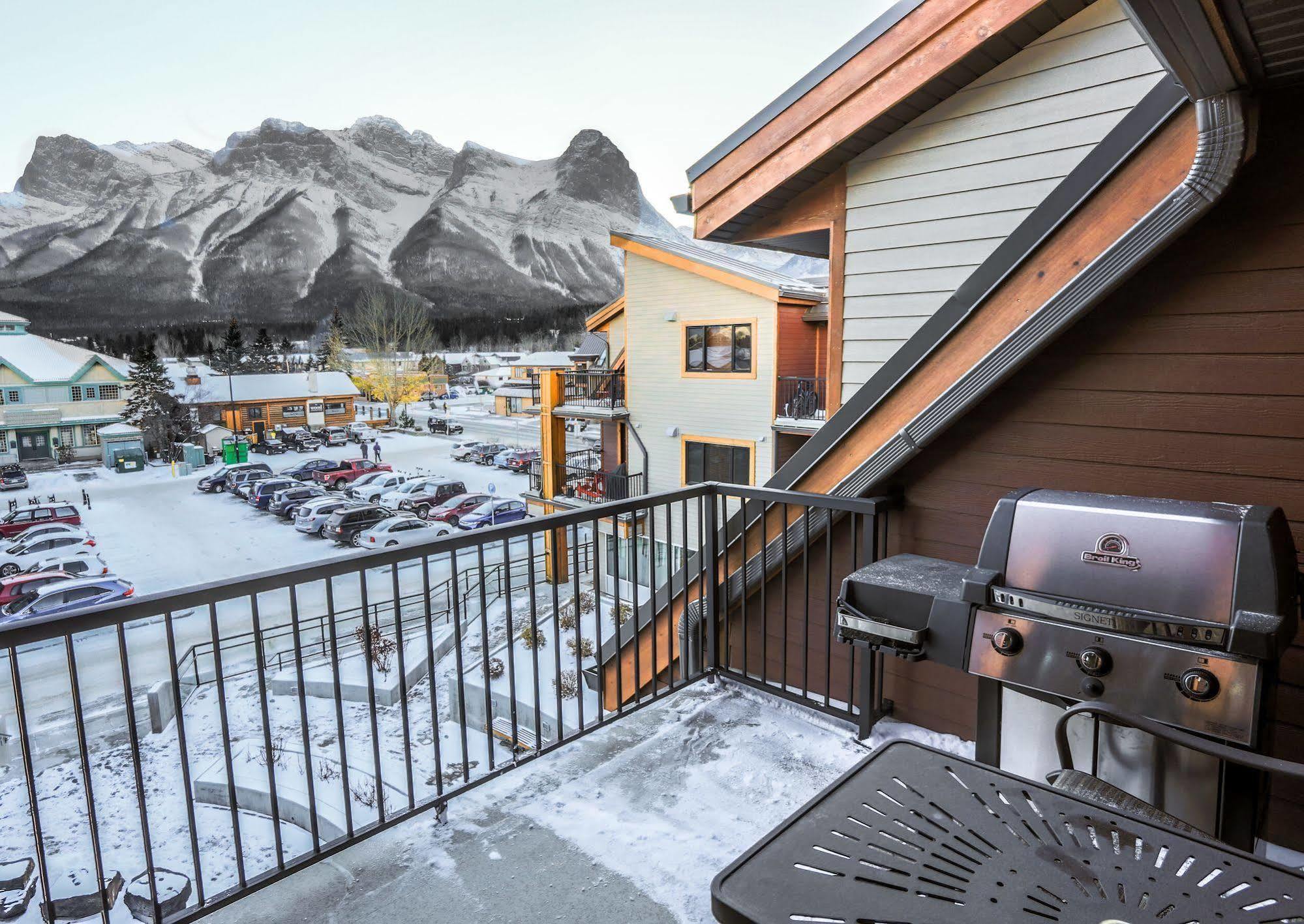 Bookcanmore Exteriér fotografie
